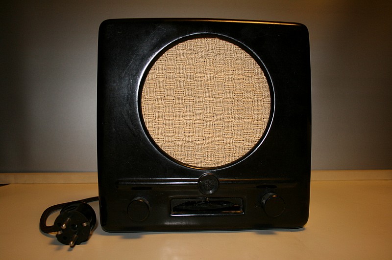 Deutscher Kleinempfanger DKE38  Goebbels-Schnauze (le labbra di Goebbels), piccola radio tedesca,..... 