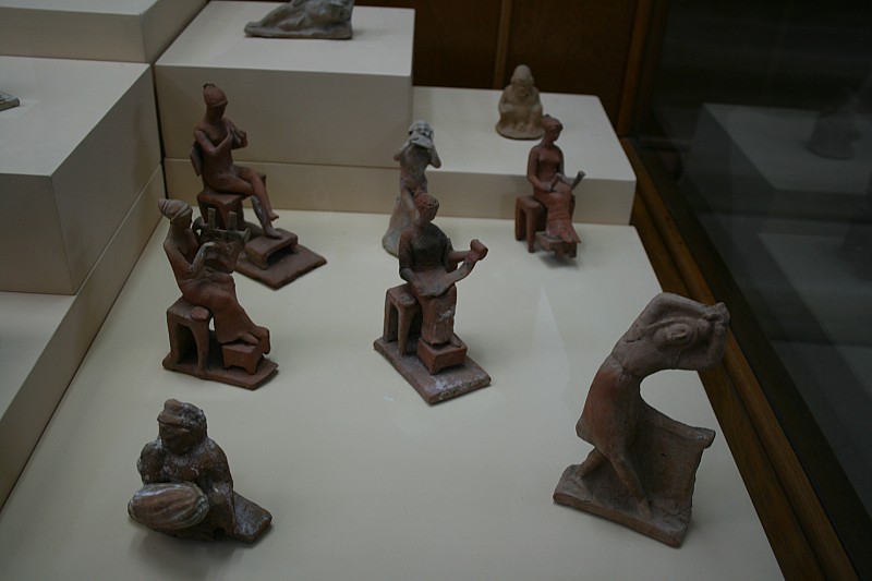 Figurine Muliebri  